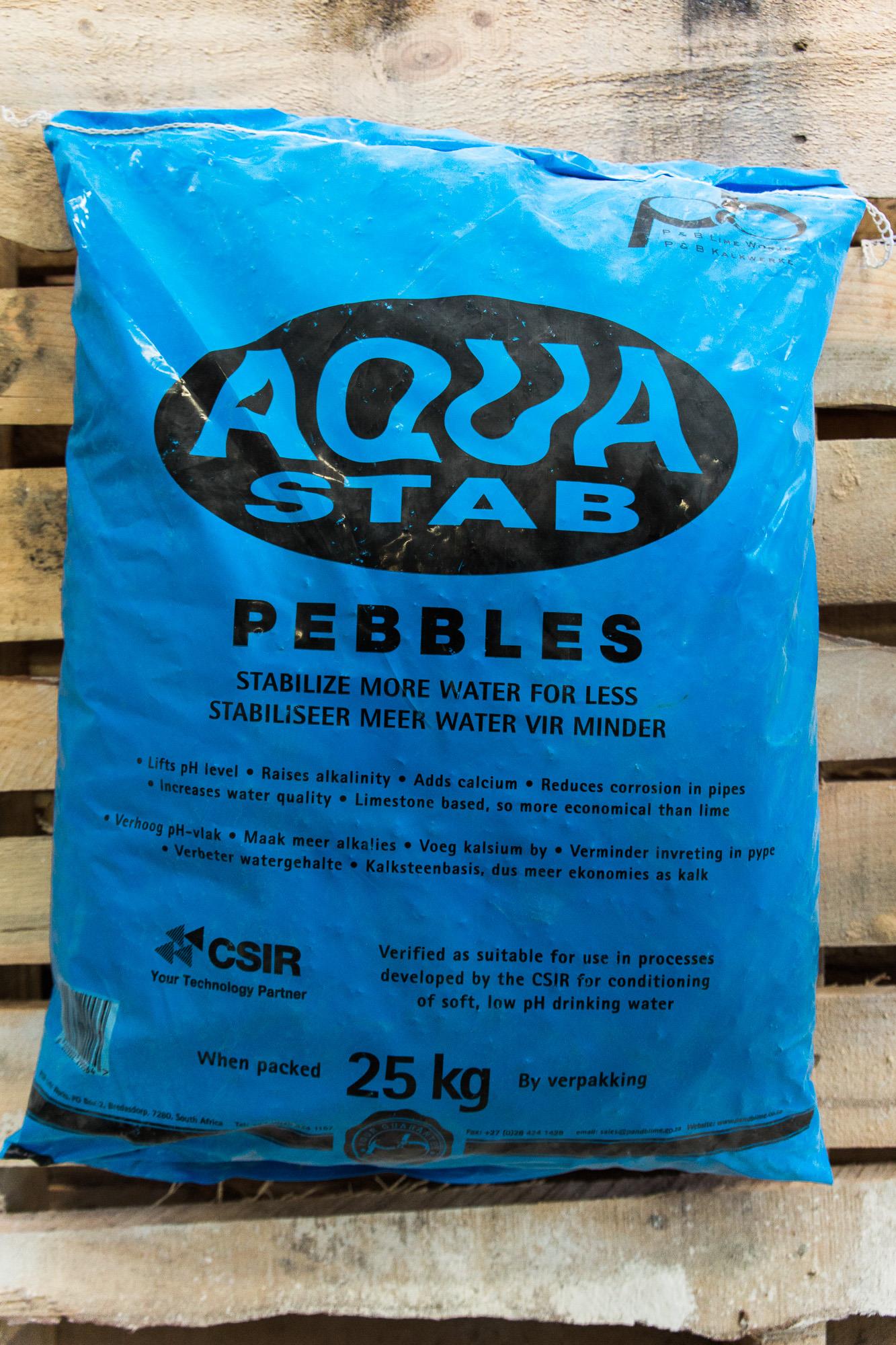 120-AQUASTAB #1. Aquastab Pebbles 25kg Bag